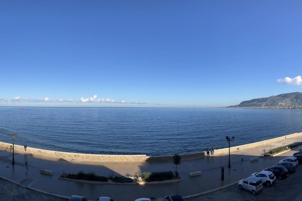 Appartamento Vista Mare トラーパニ エクステリア 写真